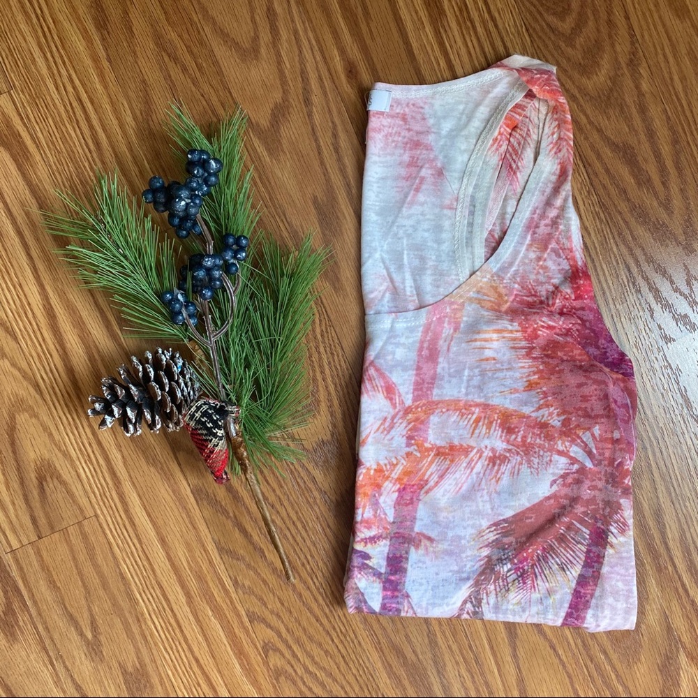 Palm tree graphic tank